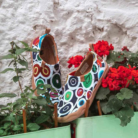 UIN Footwear Women Oopsie Daisy Canvas loafers