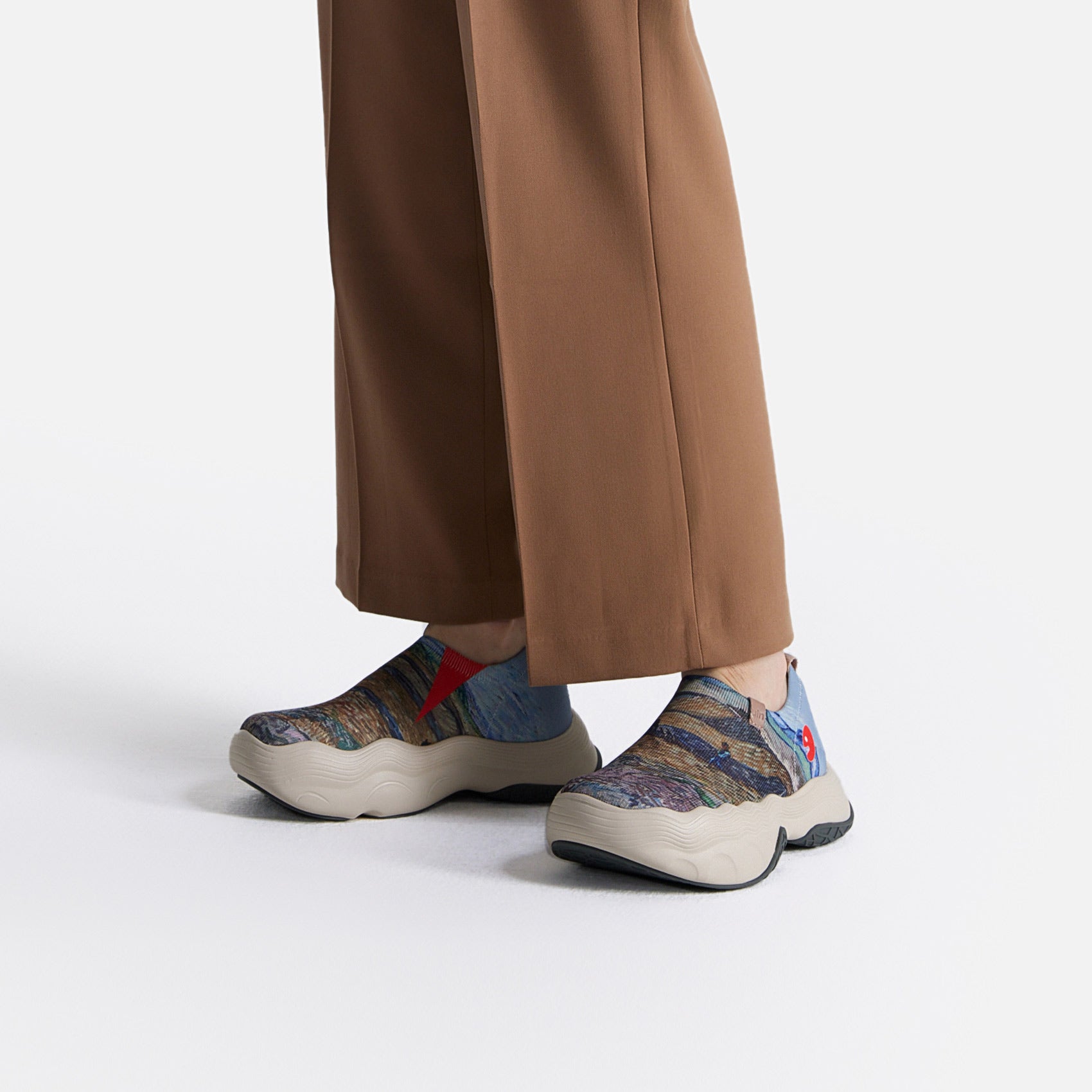 Van Gogh Enclosed Field with Ploughman 2 Toledo V Women