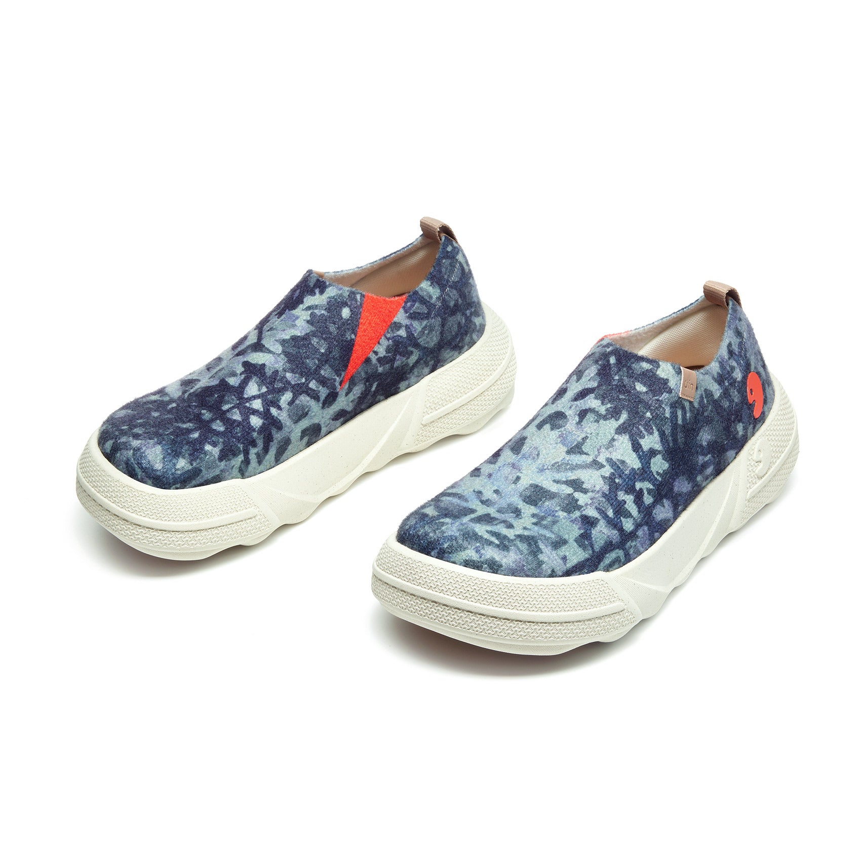 Chemin forestier isolé Tolède XVIIe hommes