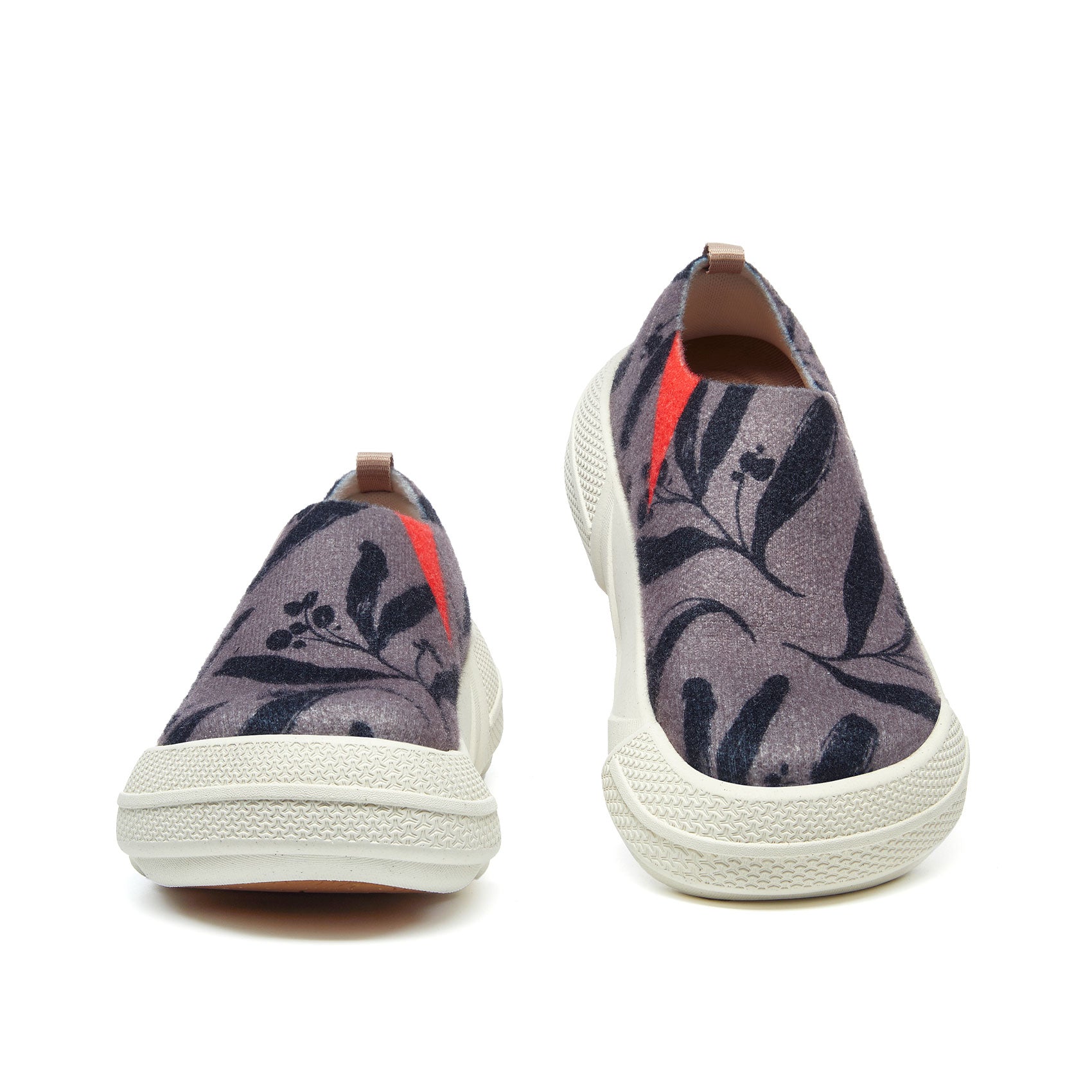 Murmure floral onirique Tolède XVIIe Femmes