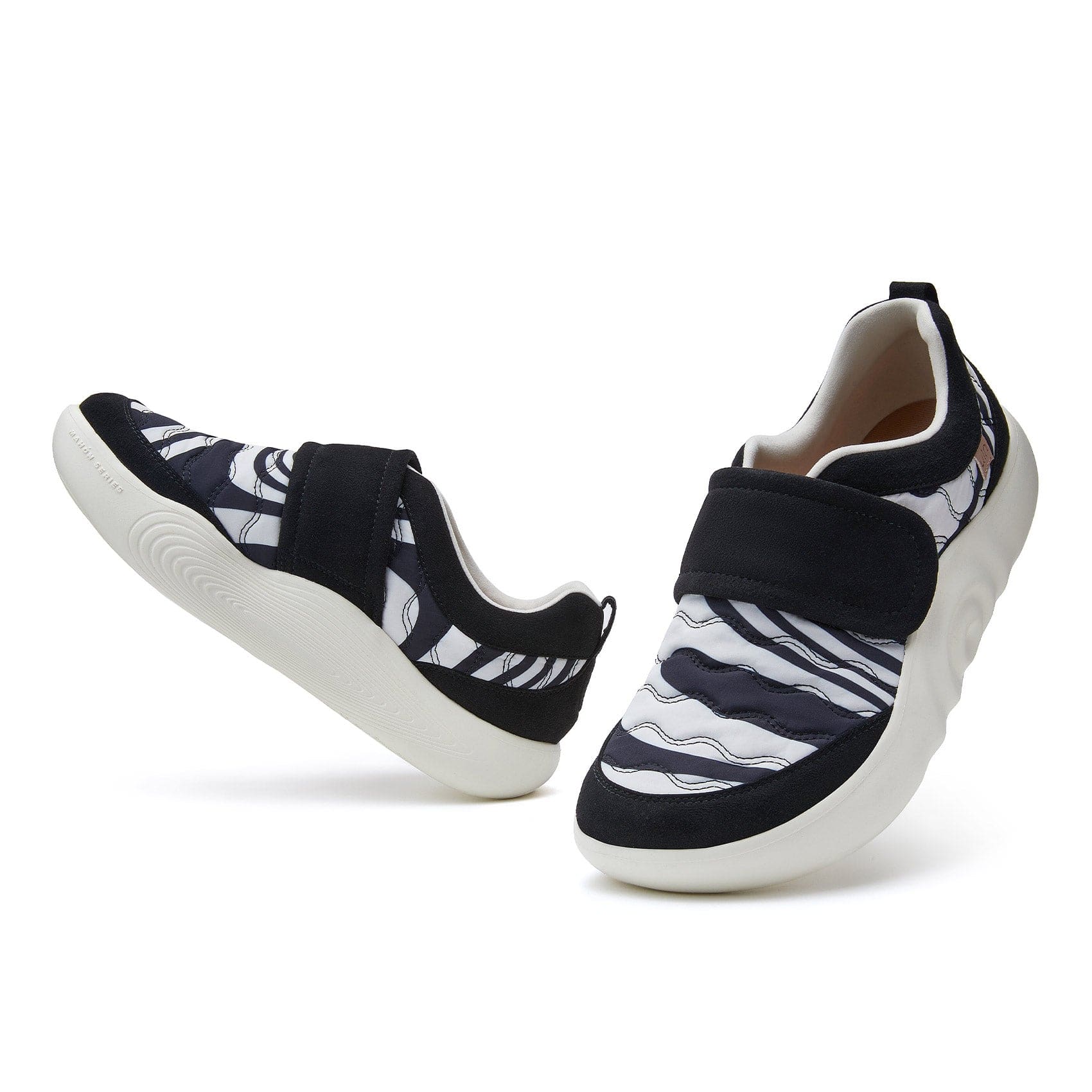 UIN Footwear Women Night River Mahon VIII Women Canvas loafers