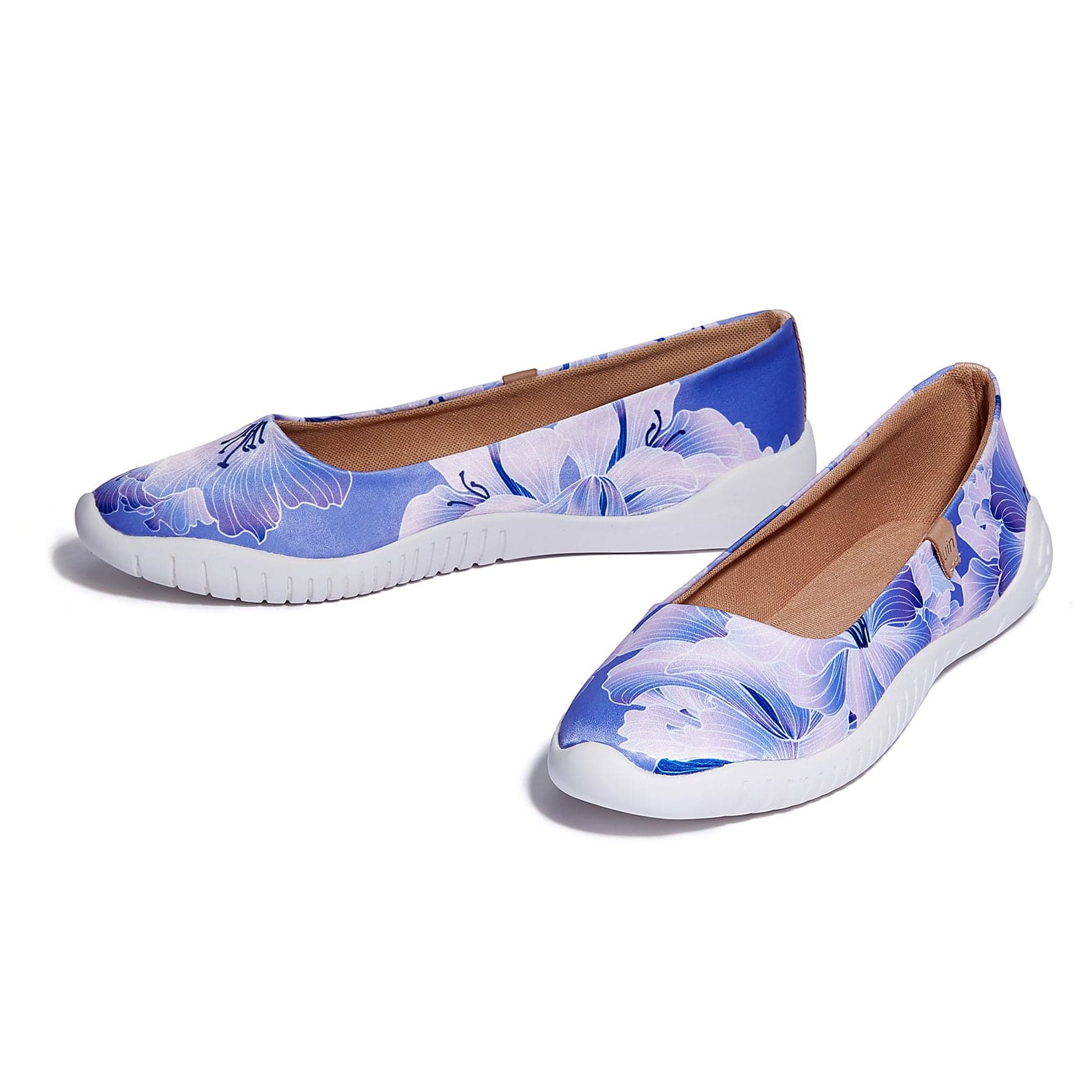 UIN Women's Art Painted Silk Ballet Flats Slip On Pointed Toe