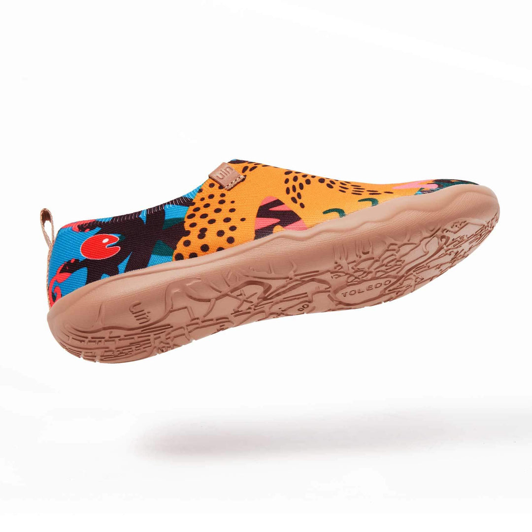 UIN Footwear Women Carnival Canvas loafers