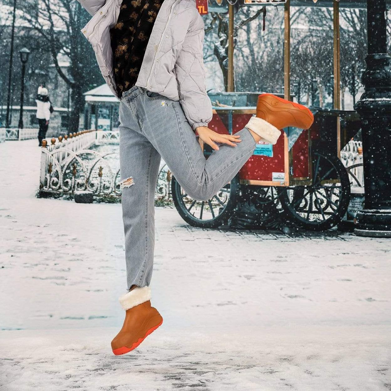 UIN Footwear Women (Pre-sale) Bronze Navarra Boots with Napped Linings Women Canvas loafers