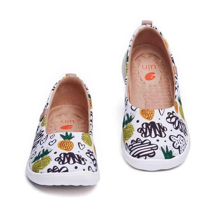UIN Footwear Women Sweet Pineapple Canvas loafers