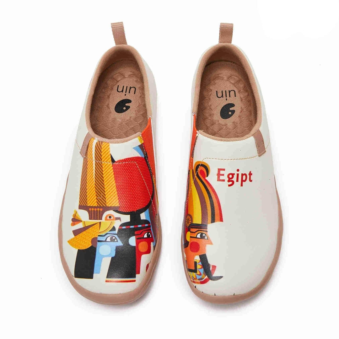 UIN Footwear Women The Pharaoh’s Family Canvas loafers