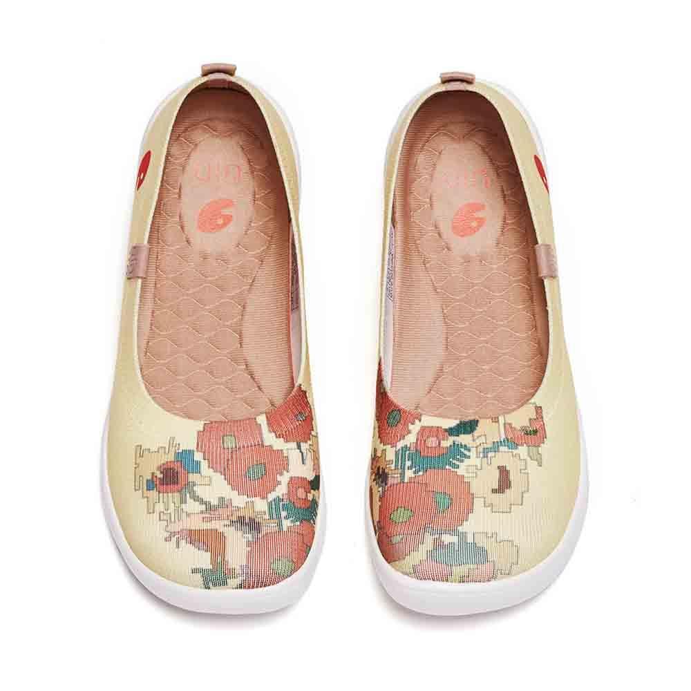 UIN Footwear Women Wildflower Valencia Canvas loafers