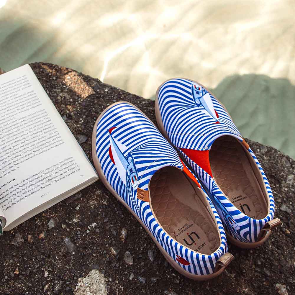 UIN Footwear Women Ferry Well Canvas loafers