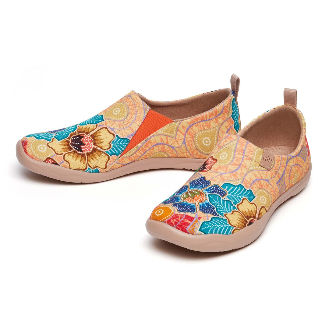 UIN Footwear Women Batik Flower Toledo I Women-US Local Delivery Canvas loafers