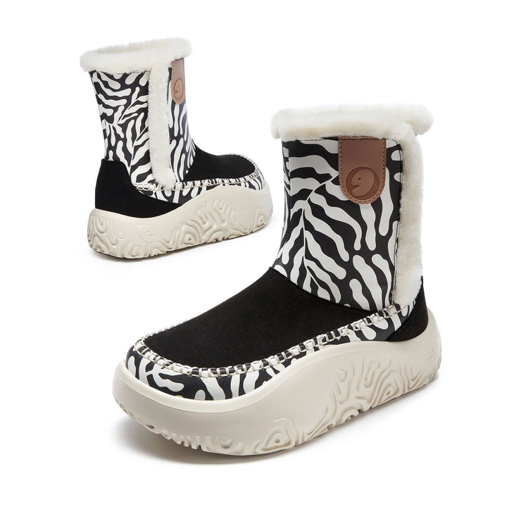 UIN Footwear Women Black White Veins Vigo VI Women Canvas loafers