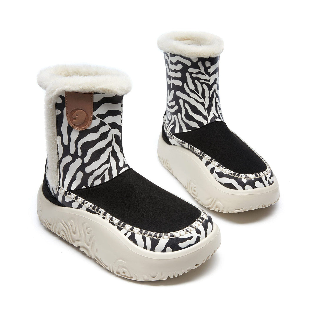 UIN Footwear Women Black White Veins Vigo VI Women Canvas loafers