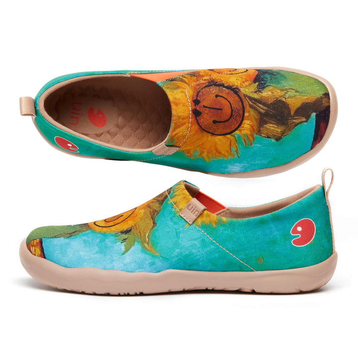 UIN Footwear Women Foral Smiley Toledo I Women-US Local Delivery Canvas loafers