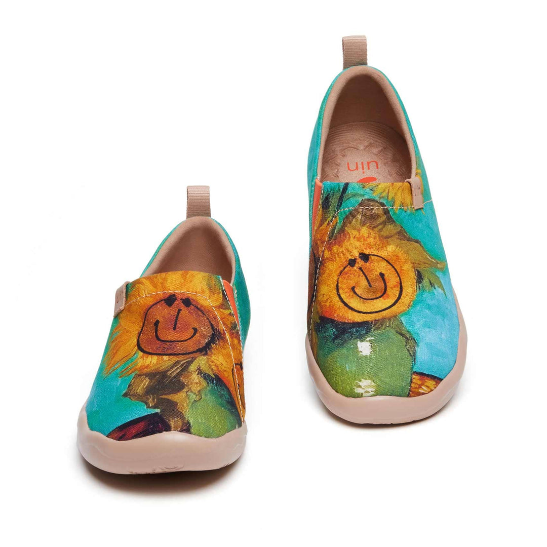 UIN Footwear Women Foral Smiley Toledo I Women-US Local Delivery Canvas loafers