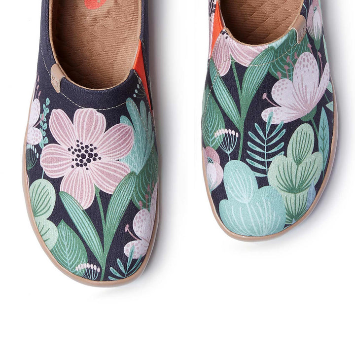 UIN Footwear Women Heyday of Blooms Toledo I Women Canvas loafers