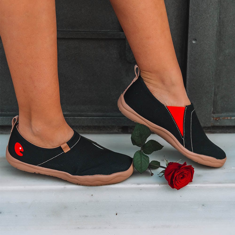 UIN Footwear Women Toledo Black Women-US Local Delivery Canvas loafers