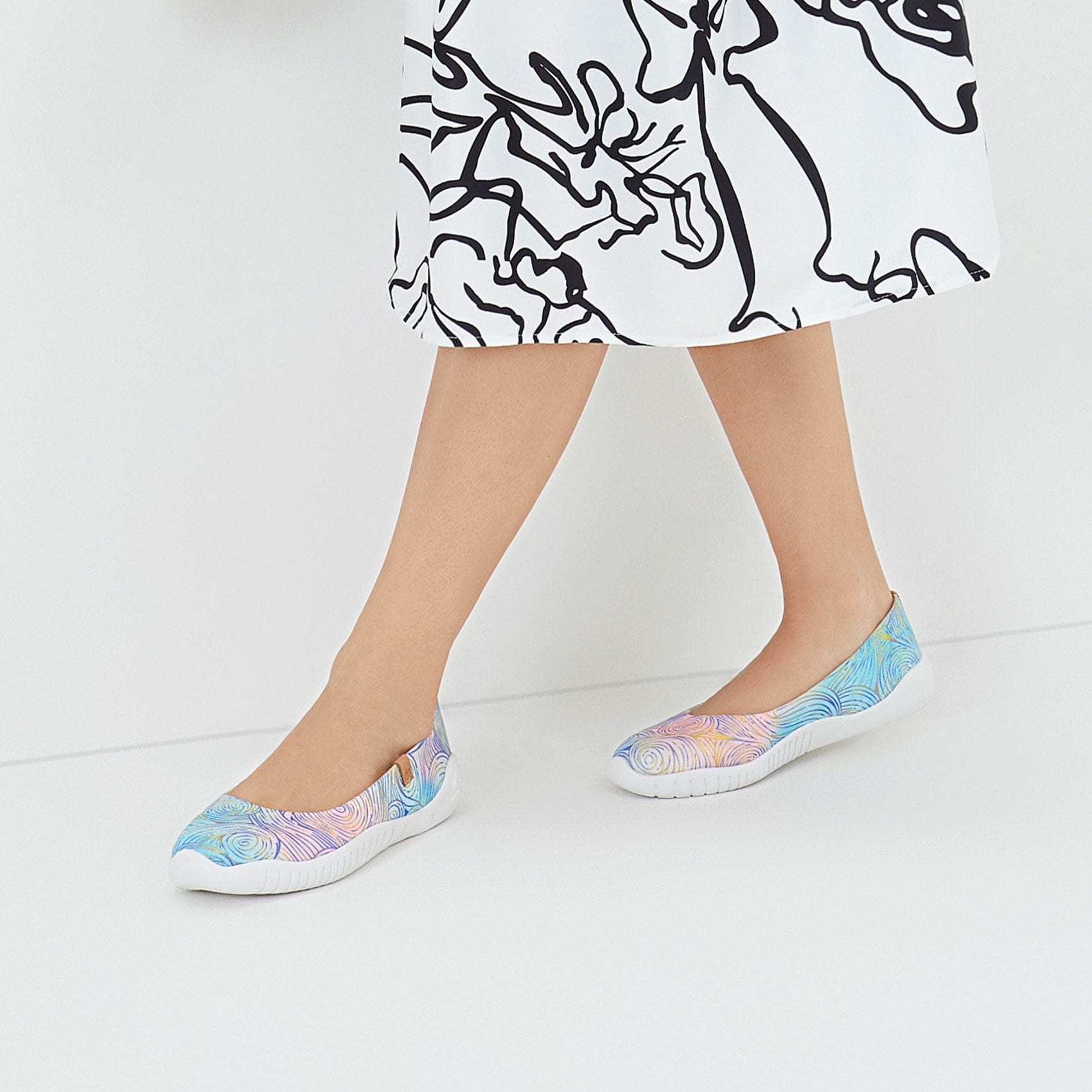 UIN Footwear Women Van Gogh Wheatfield with Cypresses V3 Minorca Women Canvas loafers