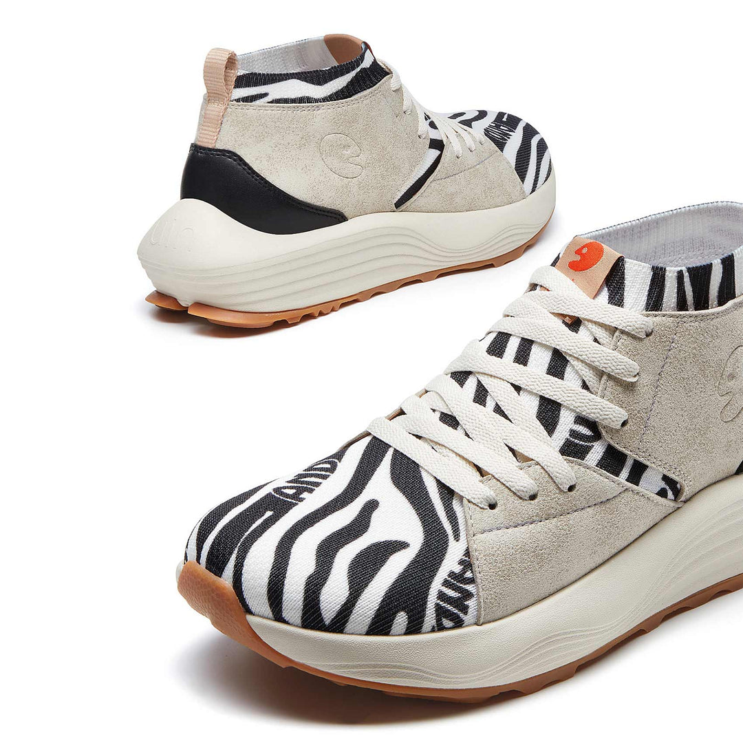 UIN Footwear Women Zebra Jungle Rock Layer A3 Women Canvas loafers