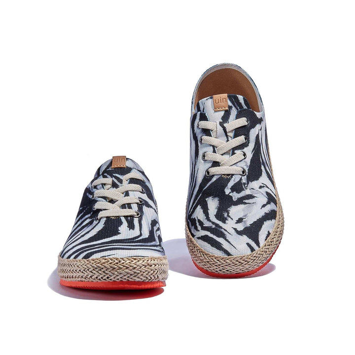 UIN Footwear Men Zebra Tribe Formentera I Men Canvas loafers