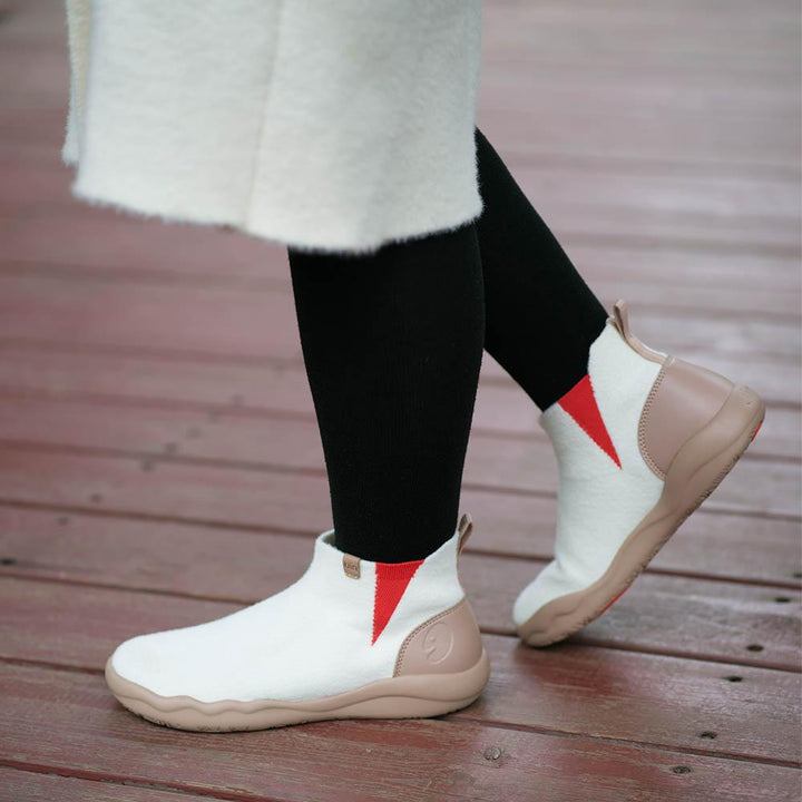 UIN Footwear Women Antique White Knitted Wool Granada Women Canvas loafers