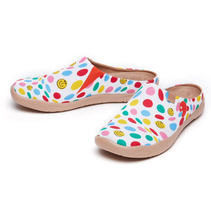 UIN Footwear Women Dotted Joy 2 Malaga Slipper Women Canvas loafers