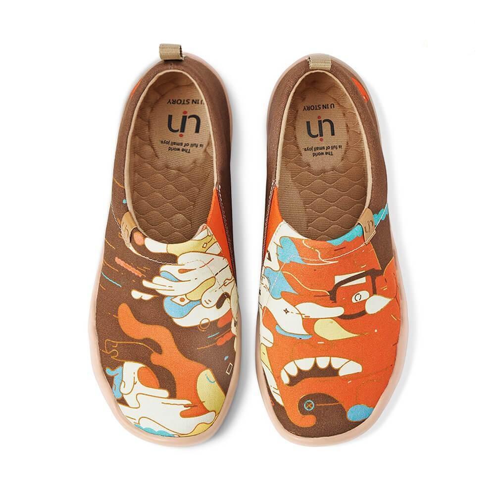Dream Mood Art Painted Canvas Shoes | UIN FOOTWEAR