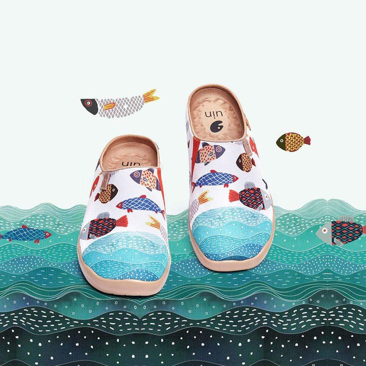 UIN Footwear Women Happy Fish Women Slipper-US Local Delivery Canvas loafers