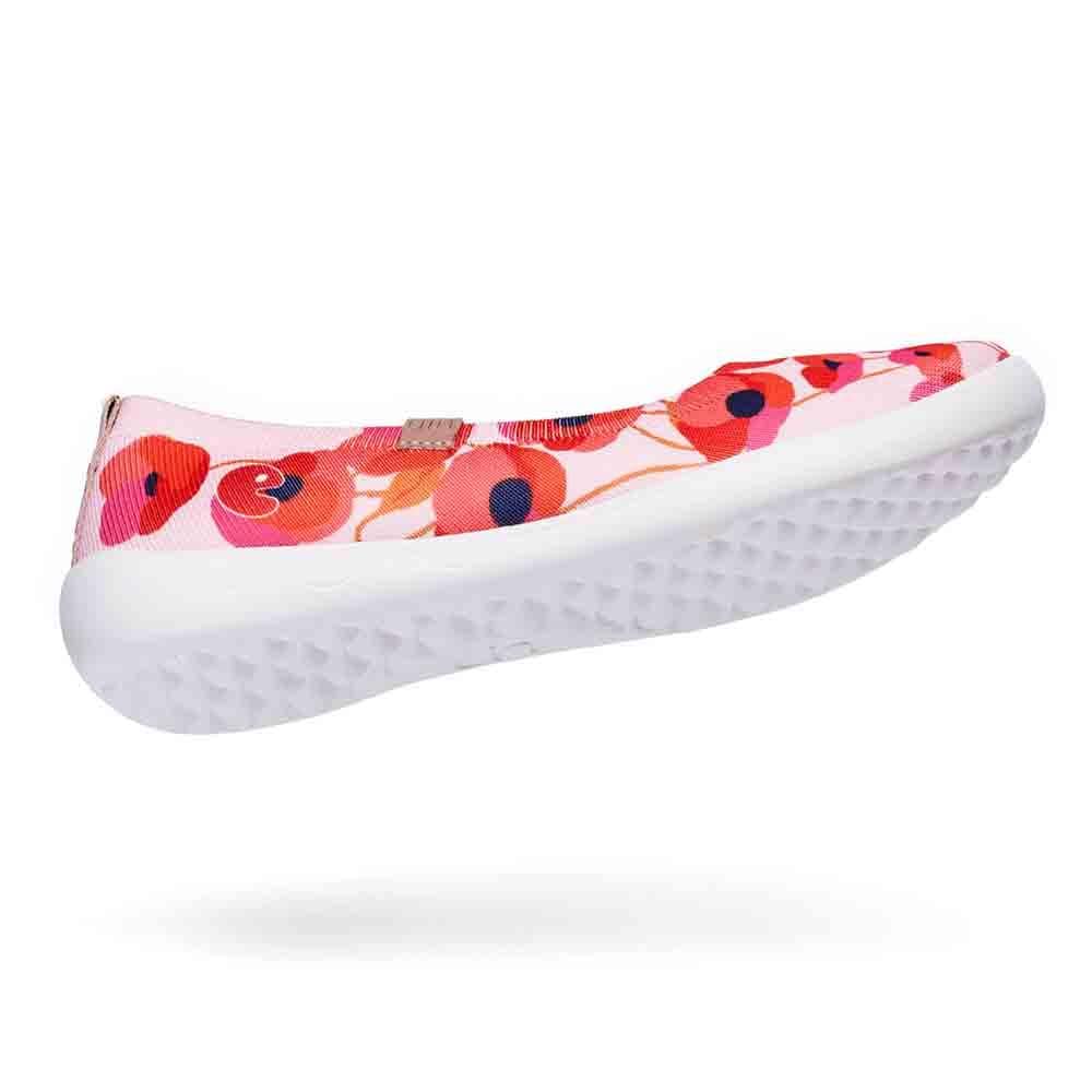 UIN Footwear Women Hibiscus Canvas loafers