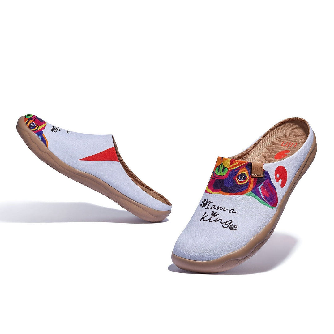 UIN Footwear Women I Am the King Malaga Women Canvas loafers