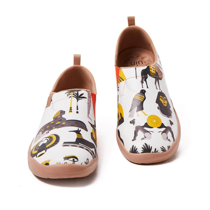 UIN Footwear Women Impressions of Egypt Canvas loafers