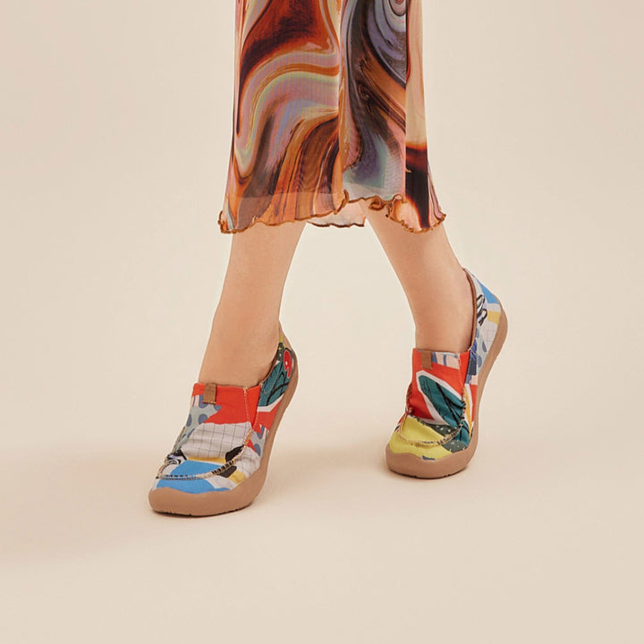 UIN Footwear Women Leaves' Languages Nerja Women Canvas loafers