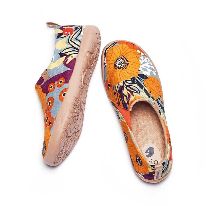 UIN Footwear Women Marigolds Canvas loafers