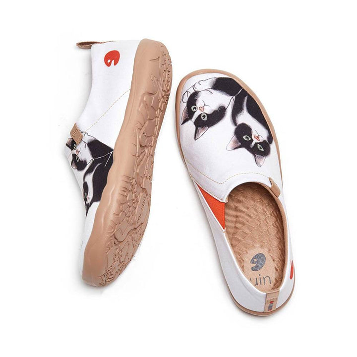 UIN Footwear Women Milky Kitty Women-US Local Delivery Canvas loafers