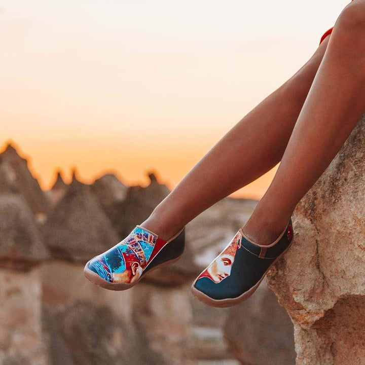 UIN Footwear Women Nefertiti Canvas loafers