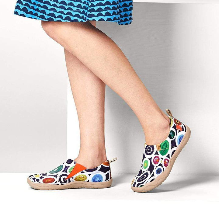 UIN Footwear Women Oopsie Daisy Canvas loafers