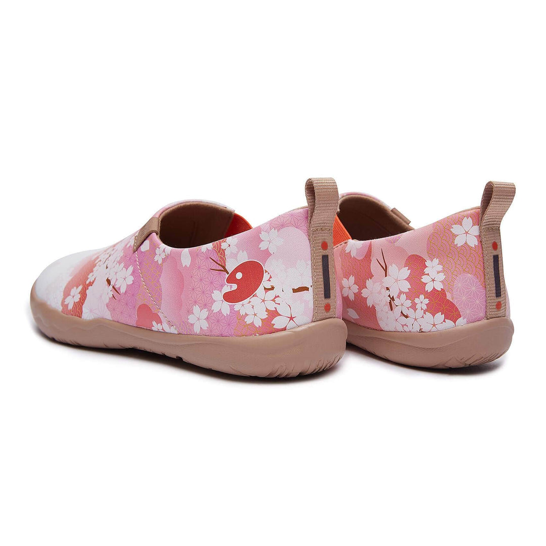 UIN Footwear Women Pink Spring Canvas loafers