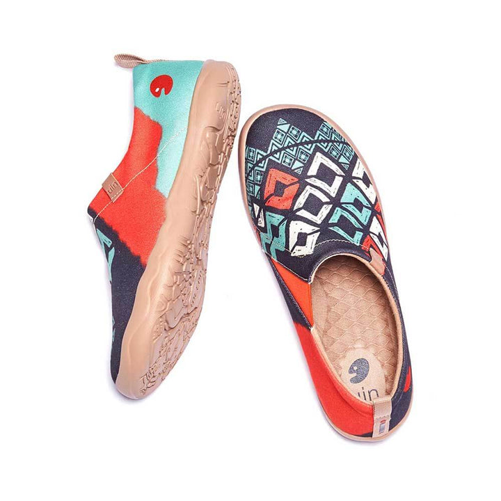 UIN Footwear Women Spirit Pattern Canvas loafers