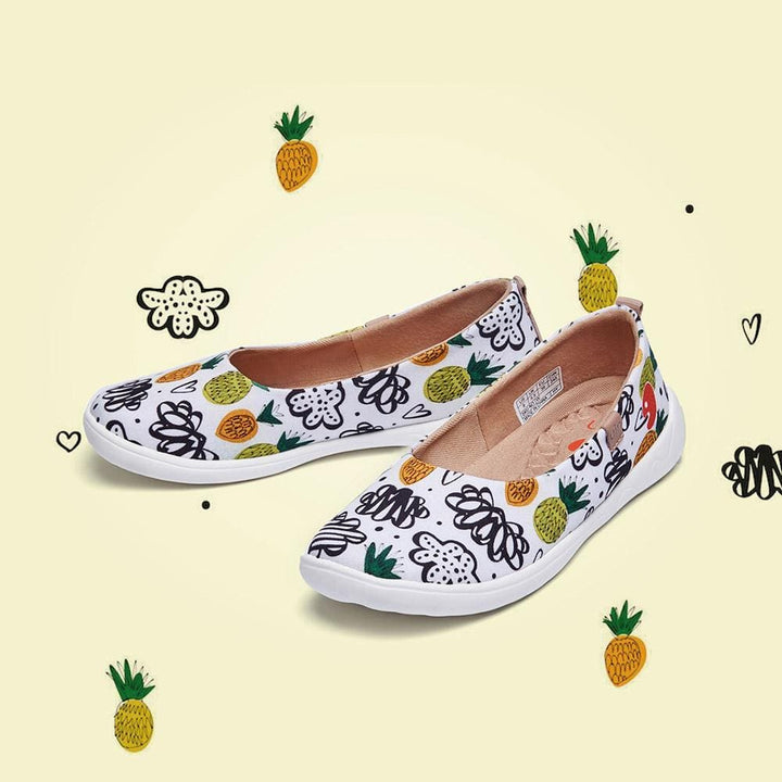 UIN Footwear Women Sweet Pineapple Canvas loafers