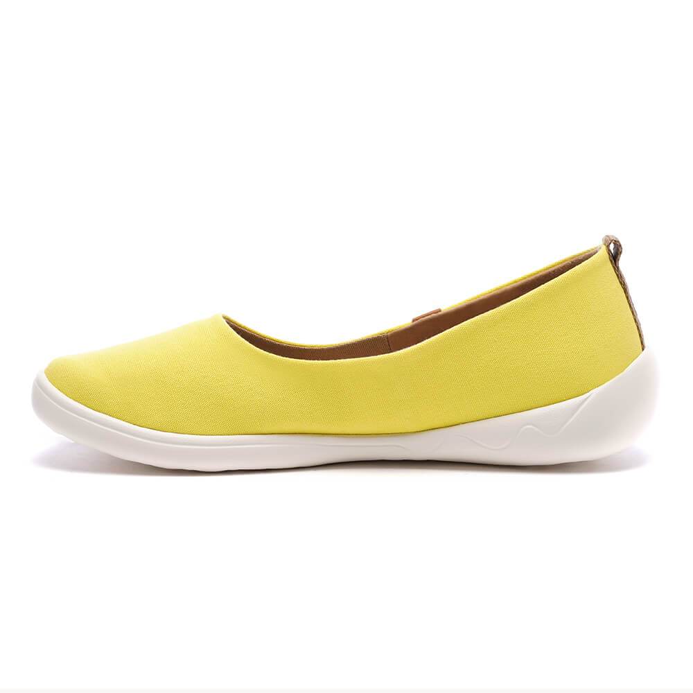 UIN Footwear Women Valencia Canvas Yellow Canvas loafers